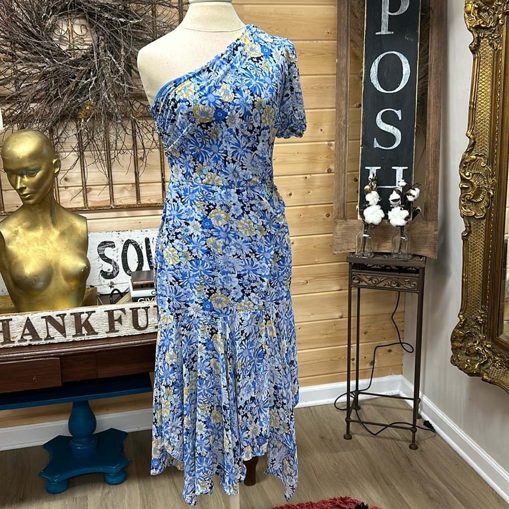ASTR The Label gorgeous dress
